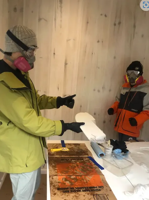 EARLY BUILD — FIBERGLASSING WITH MENTOR