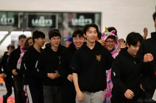 CENTER STAGE — TEAM WALKOUT