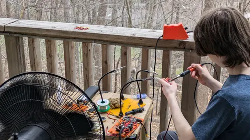 ELECTRONICS ASSEMBLY — DECK BENCH